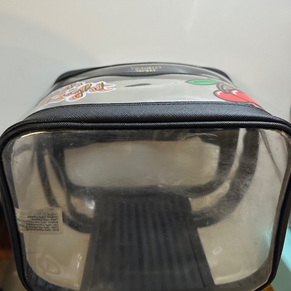 Victoria's Secret Cosmetic bag - Picture 2 of 12